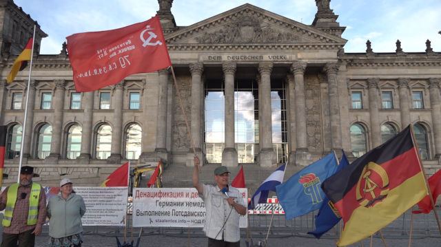 Wie lange hält Moskau noch die schützende Hand über die BRD???