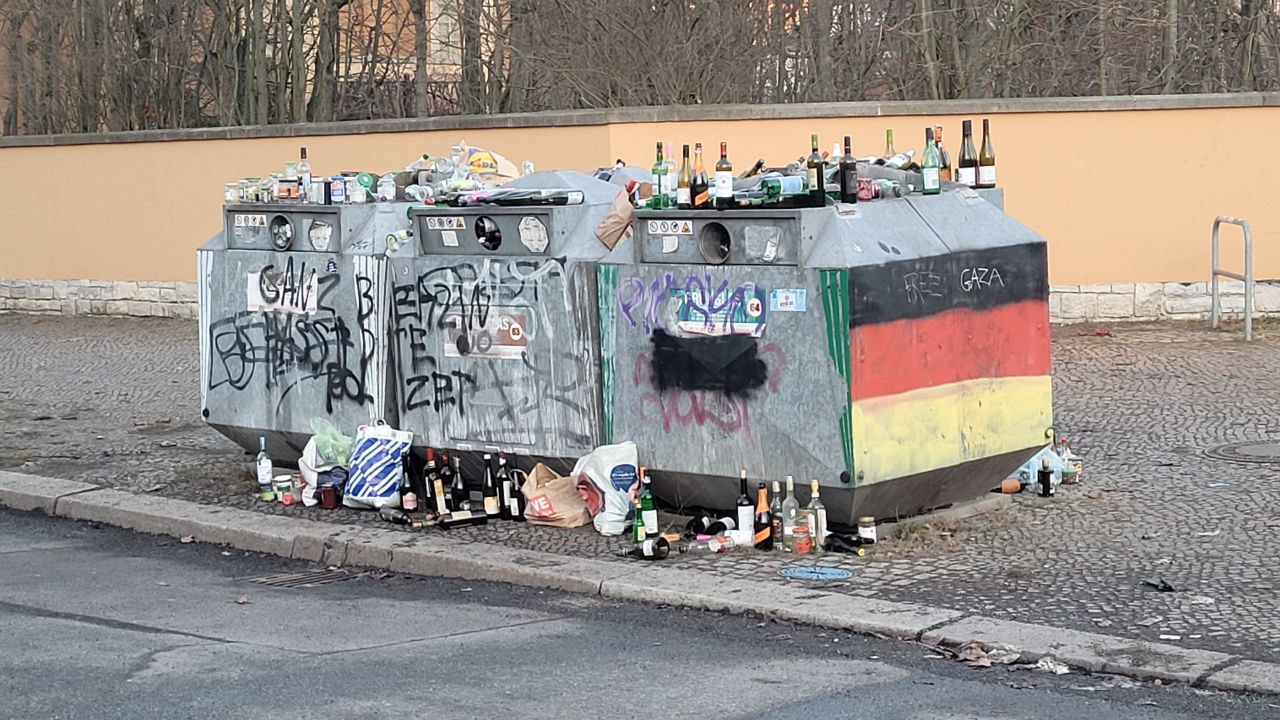 „Deutschland“ im Zustand tiefster Barbarei #Maria_Sacharowa #Café_Kyiv